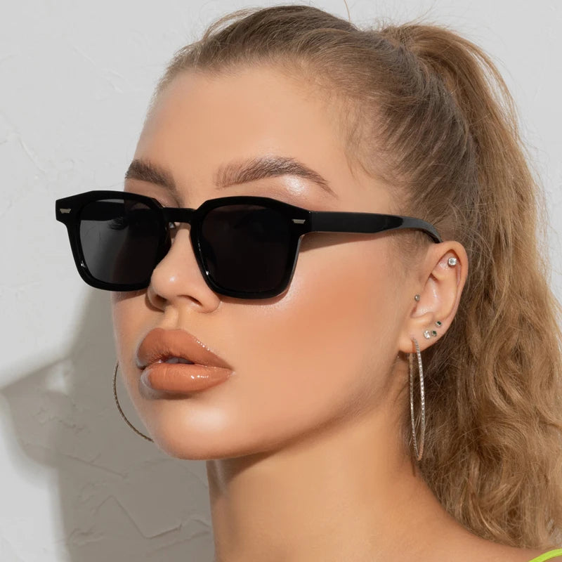 Popular Women's Sunglasses Trend Vintage Square Frame Black Yellow Sun Glasses Fashion Women Eyeglasses Ladies Eyewear
